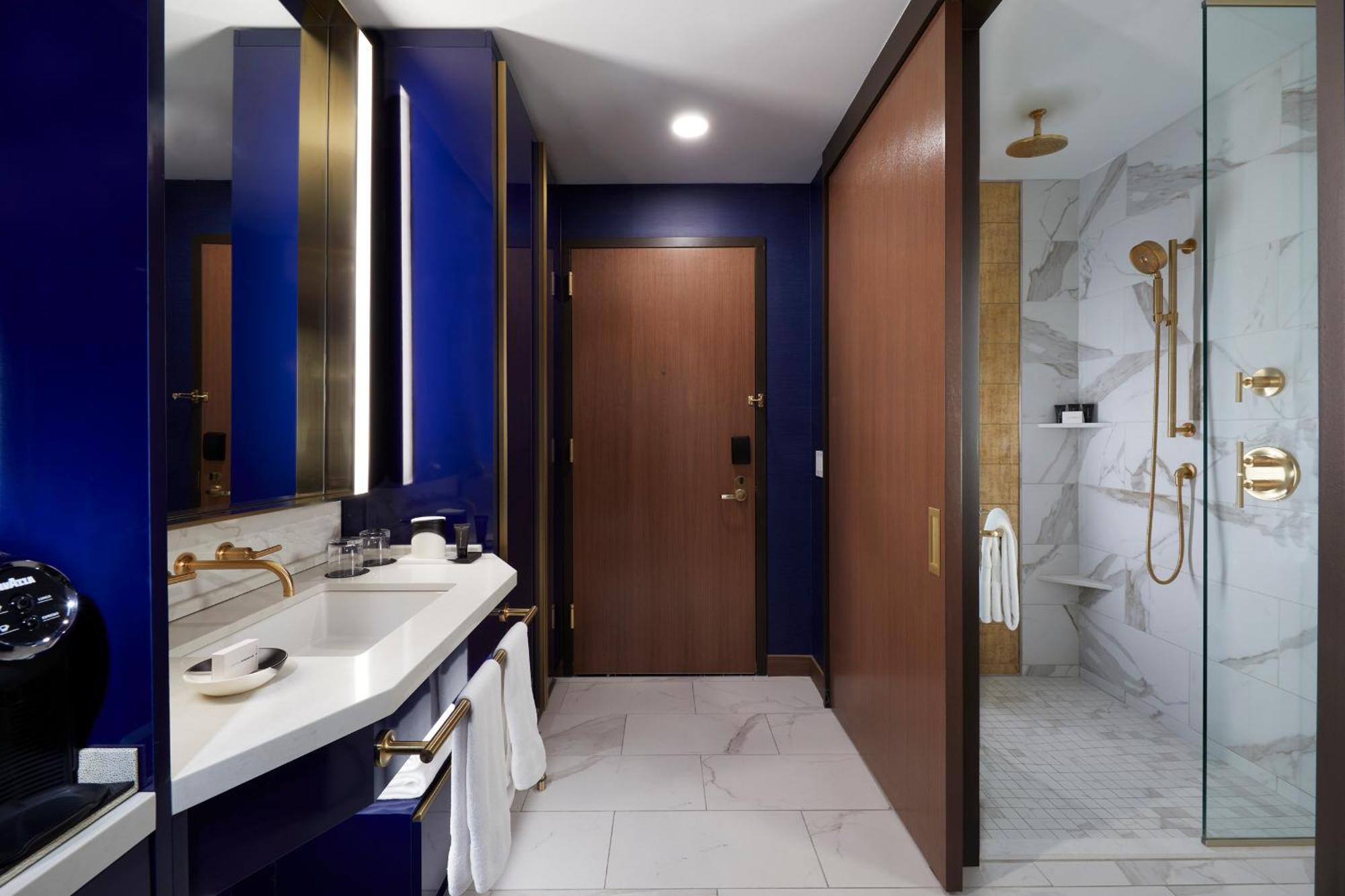 Studio Hotel Room